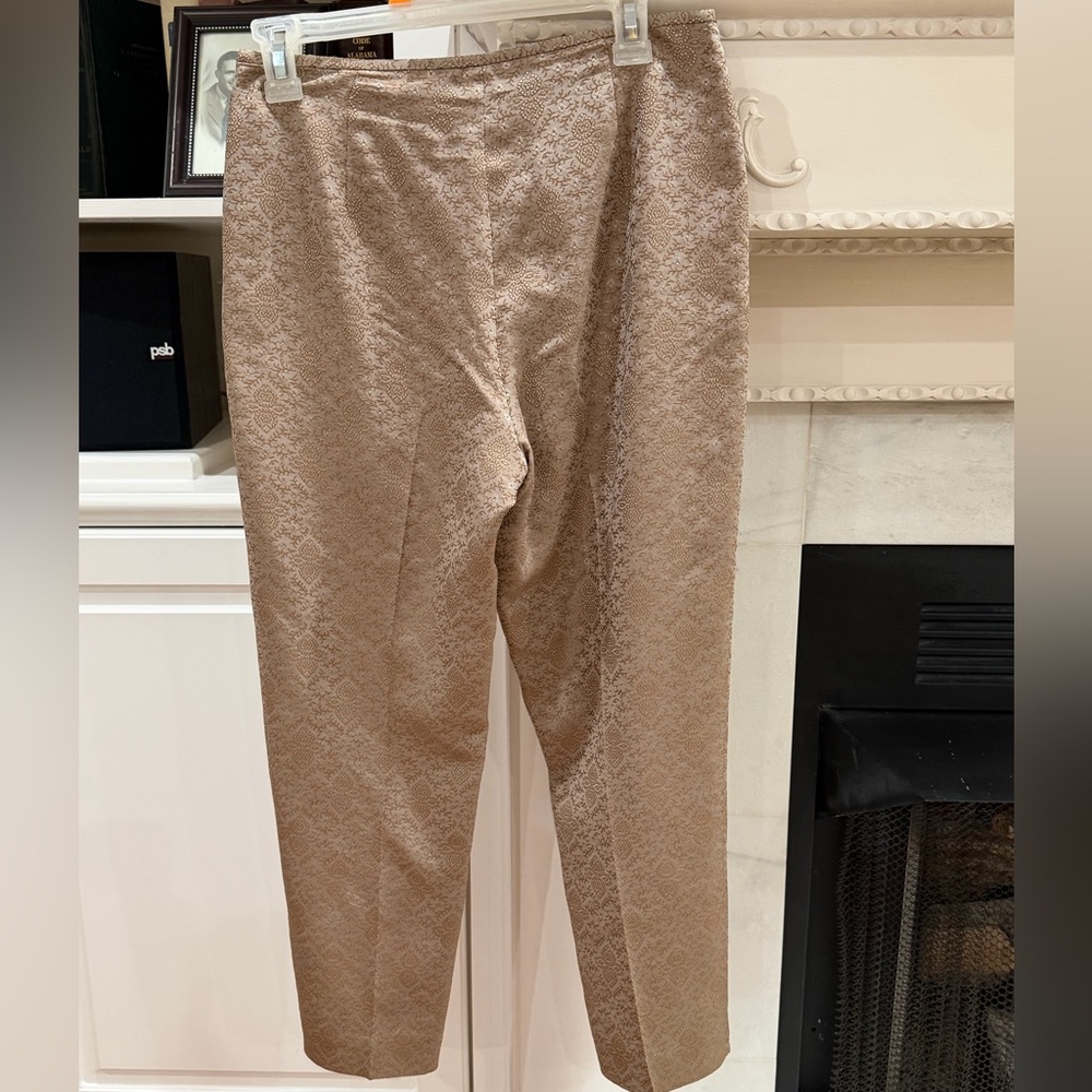 Ann Taylor Medallion Side Zip Ankle Pants twxtured 6P Tan Slit Hem preppy Career - Picture 9 of 14